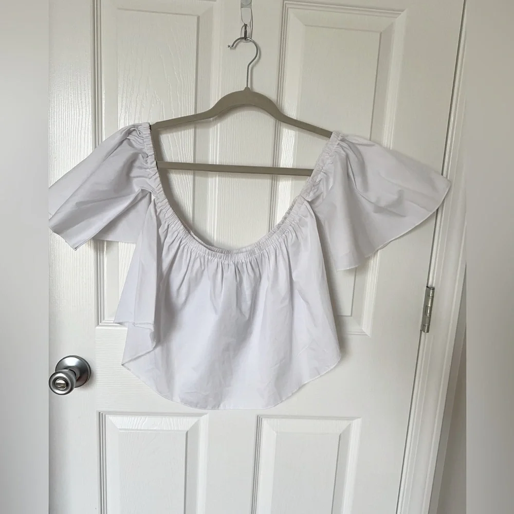 Timing White Ruffled Crop Top - Picture 8 of 9
